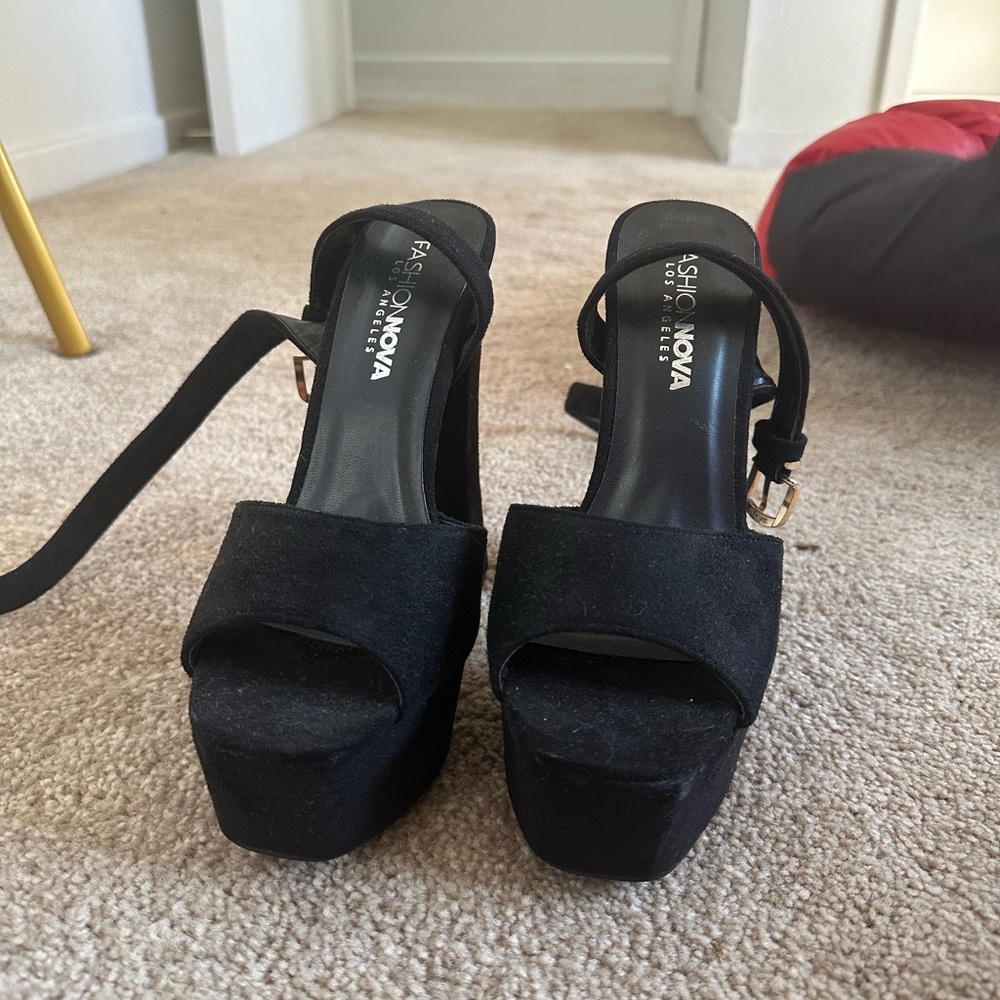 Fashion nova heels
